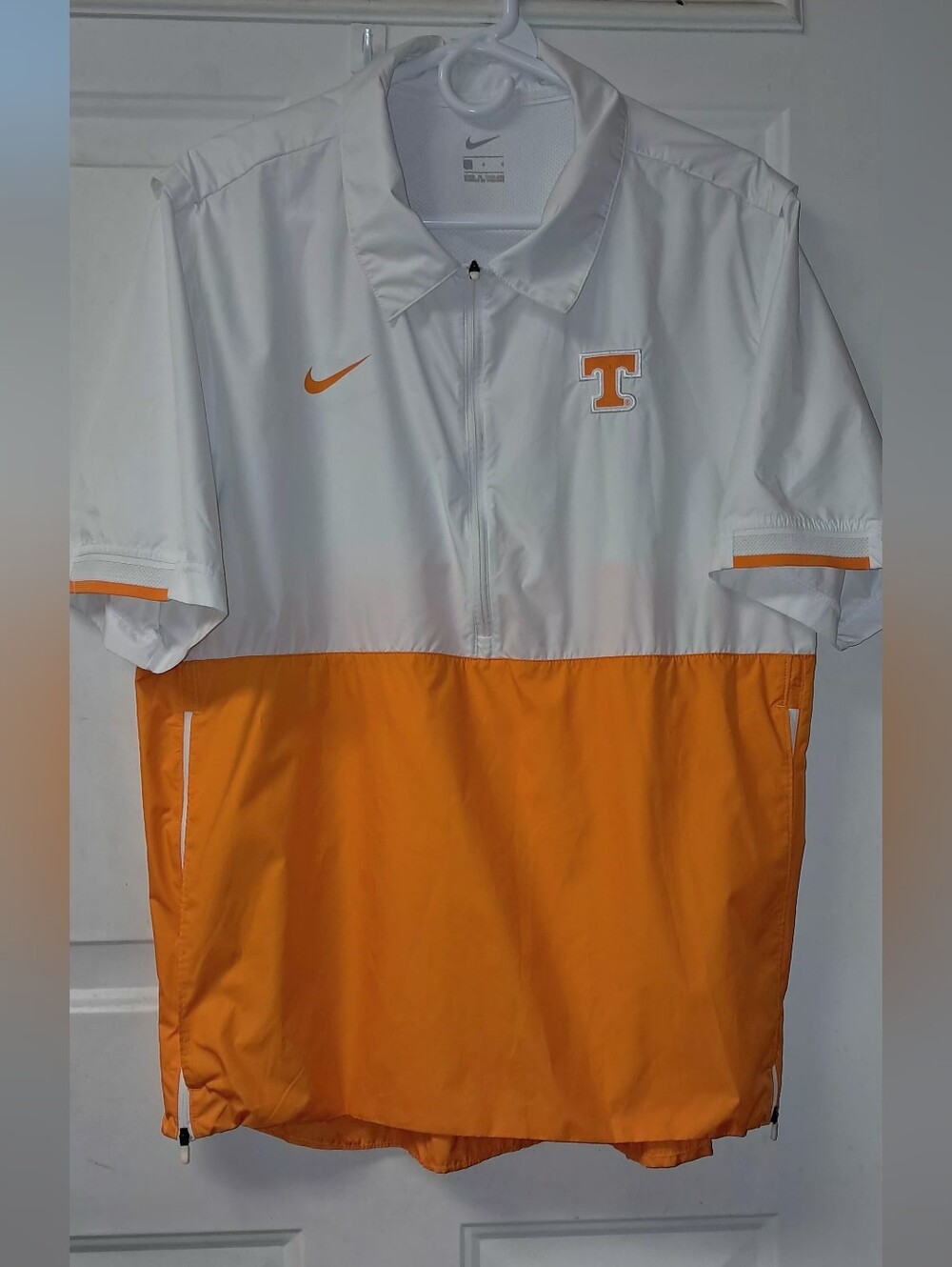 Nike Tennessee Vols "Coaches Sideline" 1/2 Zip Mens Large Pullover Polo.